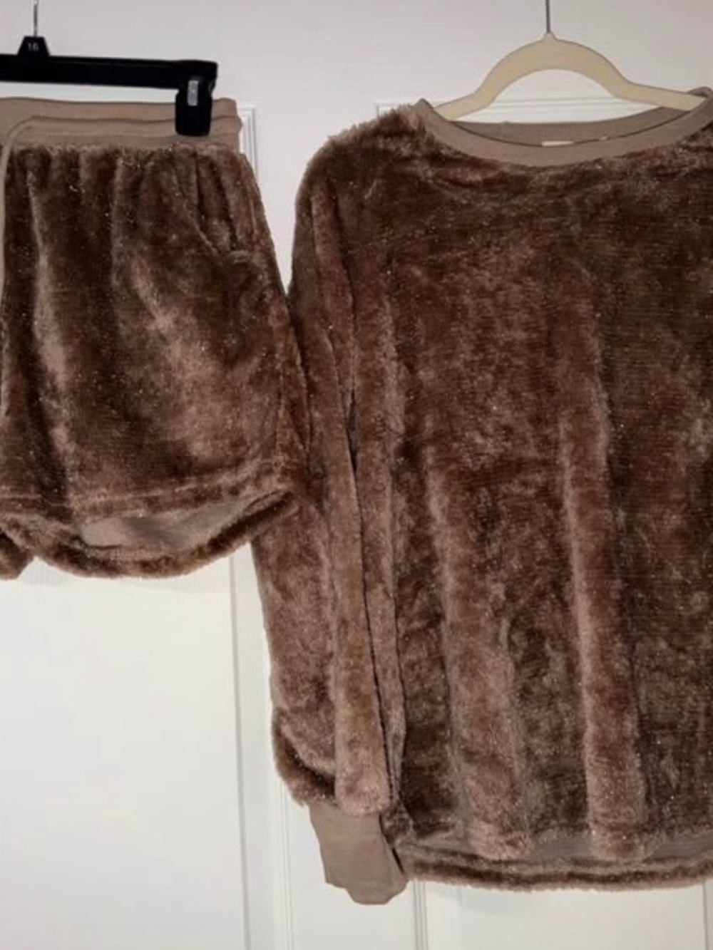 Small NWT sparkly Cozy Plush Brown Loungewear Set - Fuzzy Top & Shorts